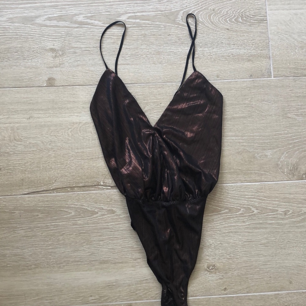 Jade Spaghetti Strap Shiny Bodysuit